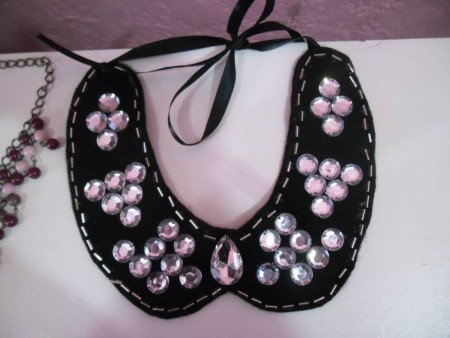 collar babero ultima moda :3